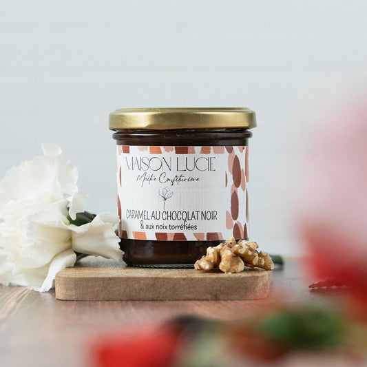 CARAMEL BEURRE SALÉ AU CHOCOLAT NOIR aux noix torréfiées